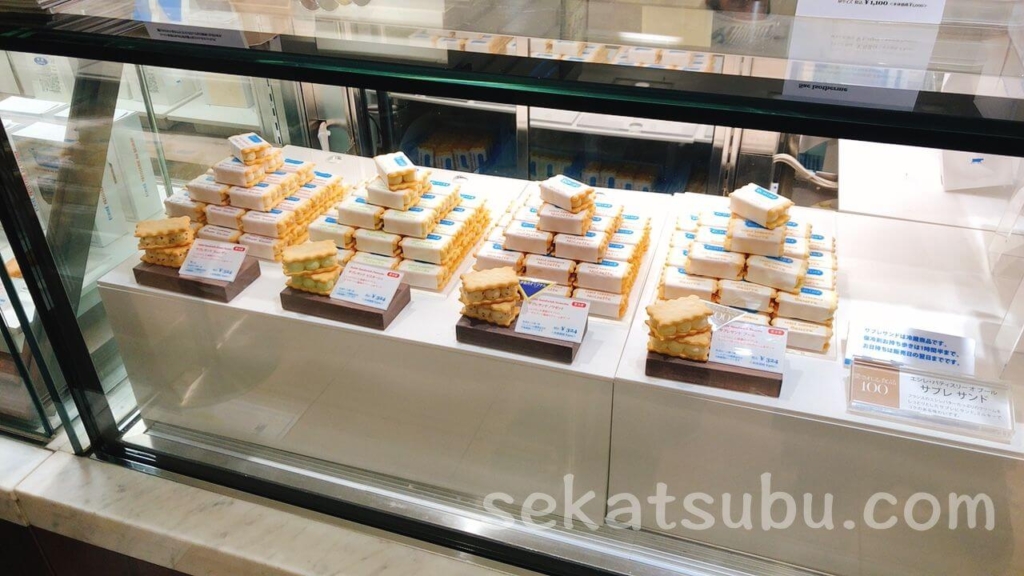 エシレマルシェオブール新宿の店頭ショーケース